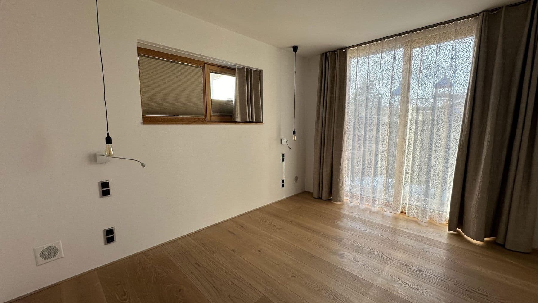 Prodej domu 220 m², pozemek 490 m², Velden, Bavorsko Prodej domu 220 m², pozemek 490 m², Velden, Bavorsko