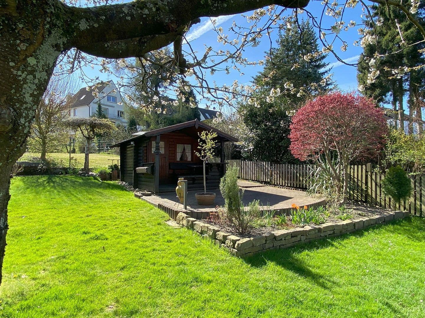 Prodej domu 215 m², pozemek 597 m², Essen, Severní Porýní-Vestfálsko Prodej domu 215 m², pozemek 597 m², Essen, Severní Porýní-Vestfálsko