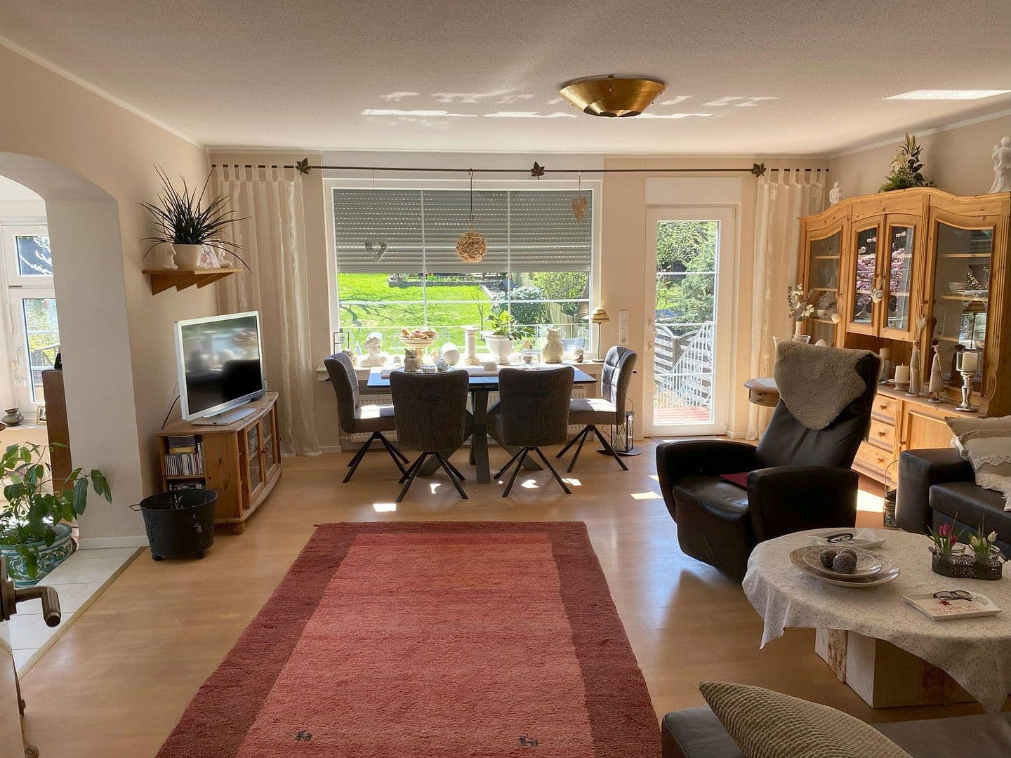 Prodej domu 215 m², pozemek 597 m², Essen, Severní Porýní-Vestfálsko Prodej domu 215 m², pozemek 597 m², Essen, Severní Porýní-Vestfálsko