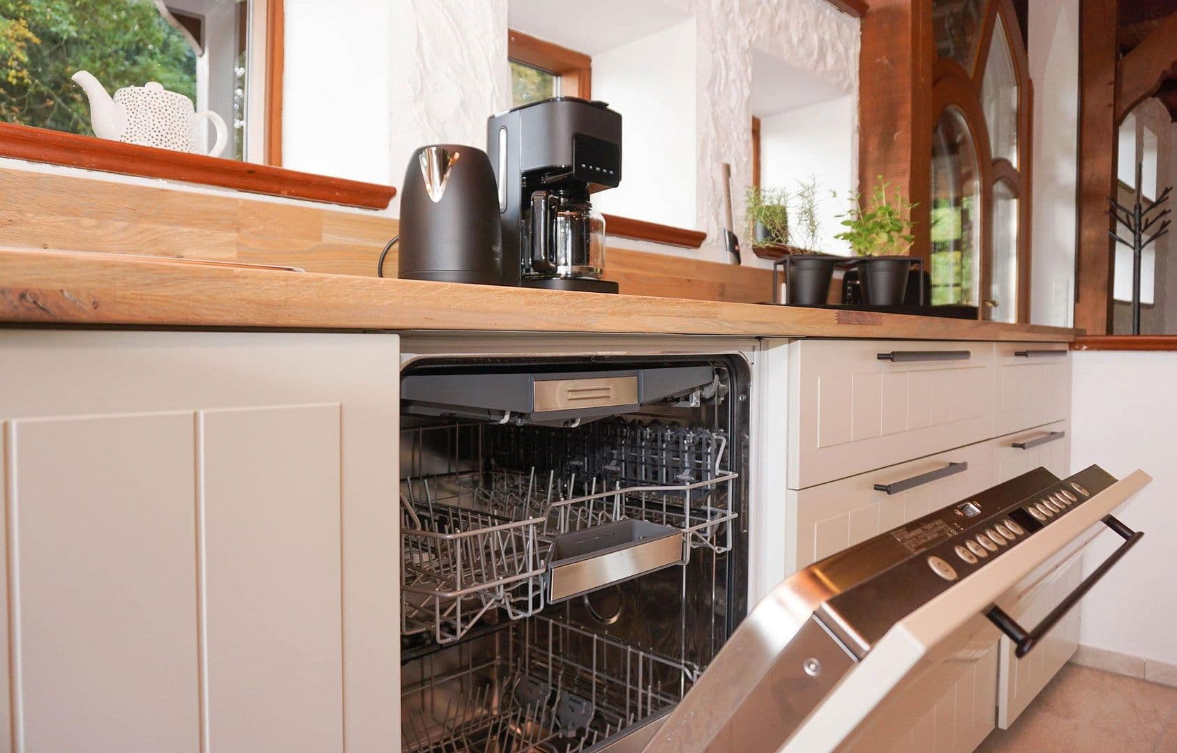 Prodej domu 198 m², pozemek 5.000 m², Dahldorfer Str. 19, Gnarrenburg, Dolní Sasko Prodej domu 198 m², pozemek 5.000 m², Dahldorfer Str. 19, Gnarrenburg, Dolní Sasko