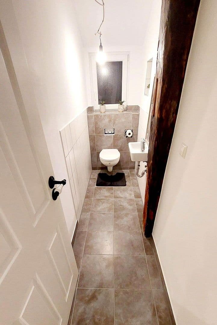 Pronájem bytu 4+1 130 m², Pfarrgasse 2, Göppingen, Bádensko-Württembersko Pronájem bytu 4+1 130 m², Pfarrgasse 2, Göppingen, Bádensko-Württembersko