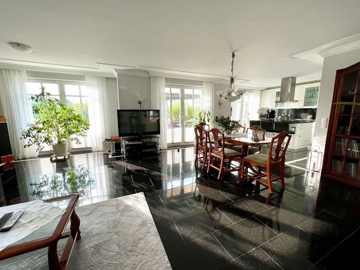 Prodej domu 270 m², pozemek 868 m², Bad Oldesloe, Šlesvicko-Holštýnsko Prodej domu 270 m², pozemek 868 m², Bad Oldesloe, Šlesvicko-Holštýnsko