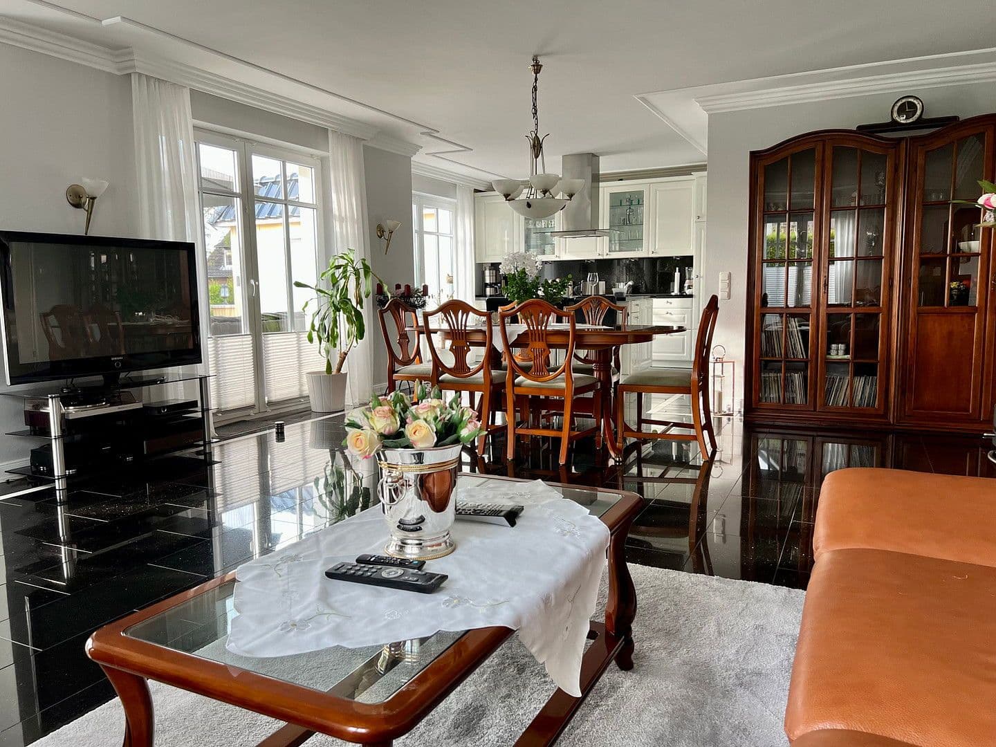 Prodej domu 270 m², pozemek 868 m², Bad Oldesloe, Šlesvicko-Holštýnsko Prodej domu 270 m², pozemek 868 m², Bad Oldesloe, Šlesvicko-Holštýnsko