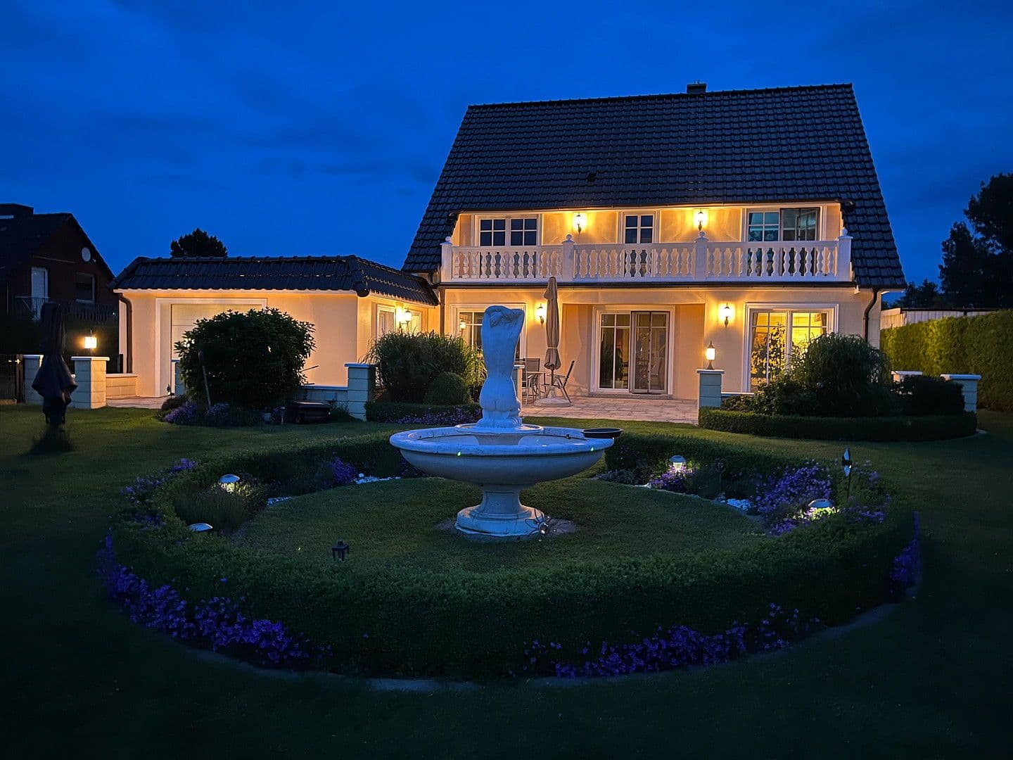 Prodej domu 270 m², pozemek 868 m², Bad Oldesloe, Šlesvicko-Holštýnsko Prodej domu 270 m², pozemek 868 m², Bad Oldesloe, Šlesvicko-Holštýnsko