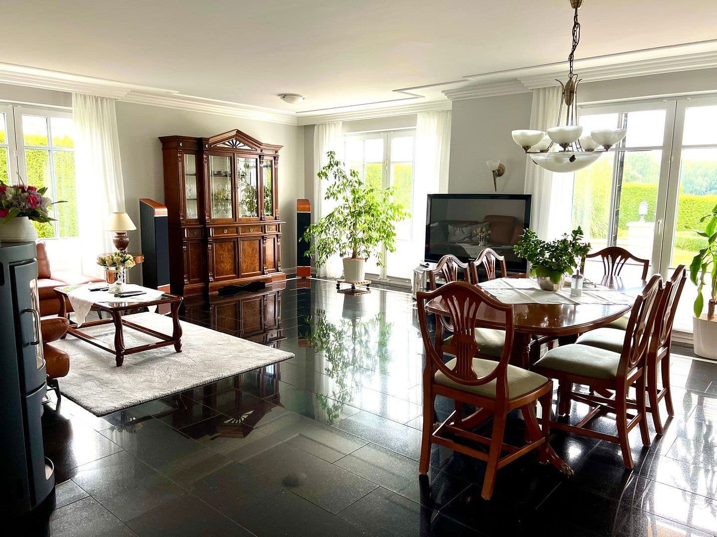 Prodej domu 270 m², pozemek 868 m², Bad Oldesloe, Šlesvicko-Holštýnsko Prodej domu 270 m², pozemek 868 m², Bad Oldesloe, Šlesvicko-Holštýnsko