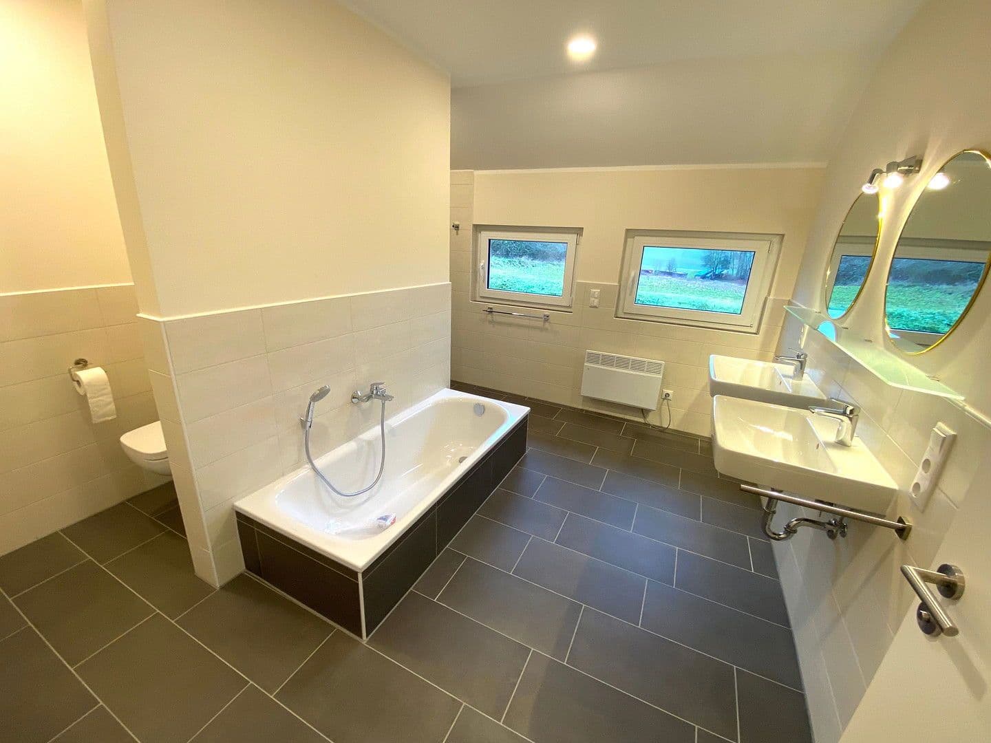 Pronájem domu 127 m², pozemek 462 m², Ellingen, Bavorsko Pronájem domu 127 m², pozemek 462 m², Ellingen, Bavorsko