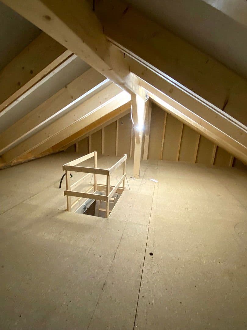 Pronájem domu 127 m², pozemek 462 m², Ellingen, Bavorsko Pronájem domu 127 m², pozemek 462 m², Ellingen, Bavorsko