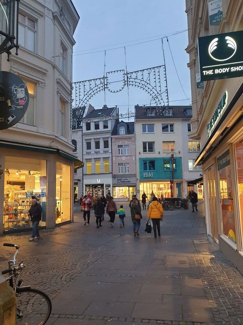 Pronájem nebytového prostoru 188 m², Dreieck 10, Bonn, Severní Porýní-Vestfálsko Pronájem nebytového prostoru 188 m², Dreieck 10, Bonn, Severní Porýní-Vestfálsko