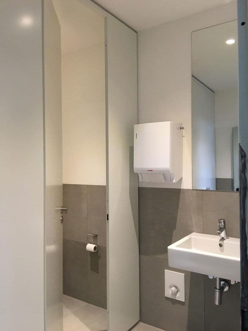 Pronájem kanceláře 510 m², Blumenstrasse 17, Geretsried, Bavorsko Pronájem kanceláře 510 m², Blumenstrasse 17, Geretsried, Bavorsko