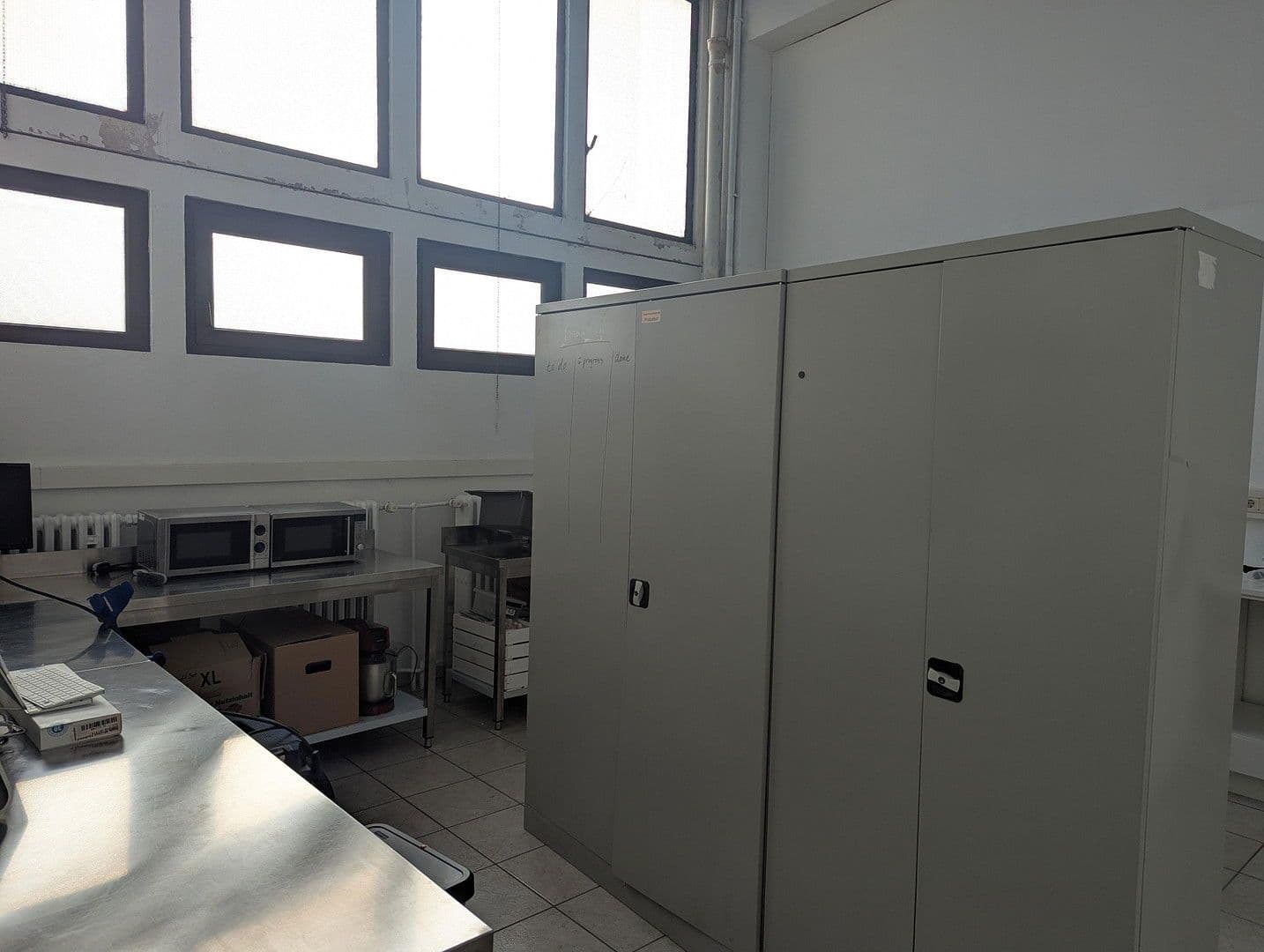 Pronájem nebytového prostoru 473 m², Wesseling, Severní Porýní-Vestfálsko Pronájem nebytového prostoru 473 m², Wesseling, Severní Porýní-Vestfálsko