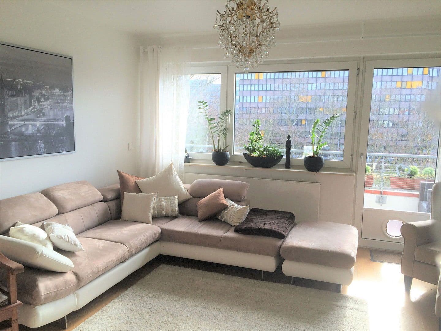 Pronájem bytu 3+1 86 m², Carl-Reiss-Platz17, Mannheim, Bádensko-Württembersko Pronájem bytu 3+1 86 m², Carl-Reiss-Platz17, Mannheim, Bádensko-Württembersko