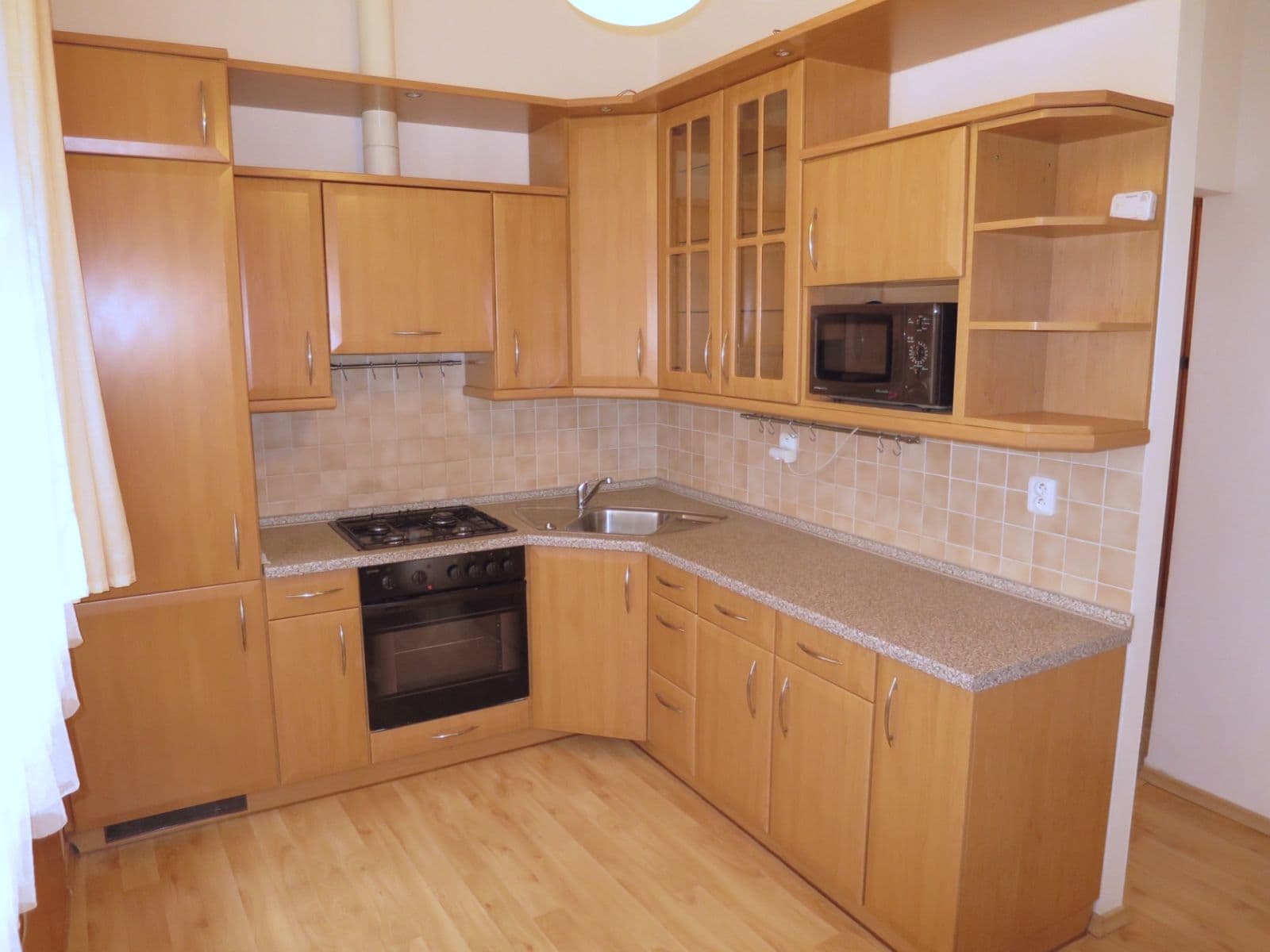 Pronájem bytu 2+1 67 m², Roháčova, Praha, Praha Pronájem bytu 2+1 67 m², Roháčova, Praha, Praha