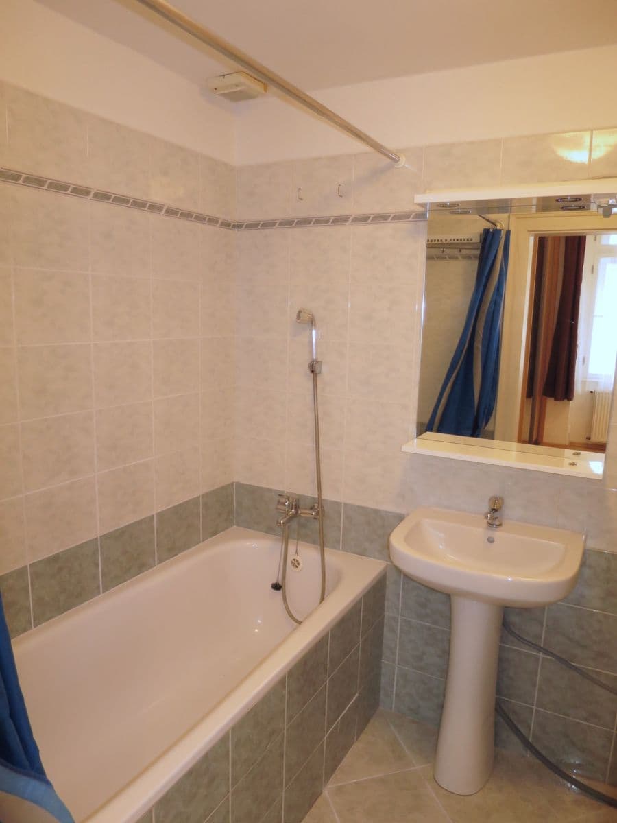 Pronájem bytu 2+1 67 m², Roháčova, Praha, Praha Pronájem bytu 2+1 67 m², Roháčova, Praha, Praha