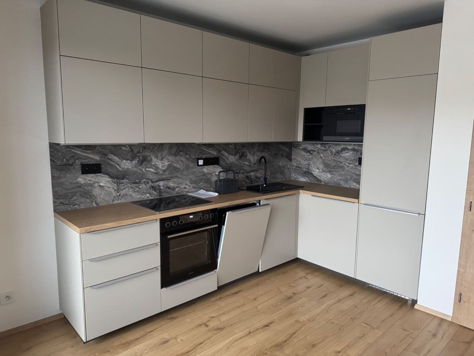 Pronájem bytu 2+1 53 m², Františka Diviše, Praha, Praha Pronájem bytu 2+1 53 m², Františka Diviše, Praha, Praha