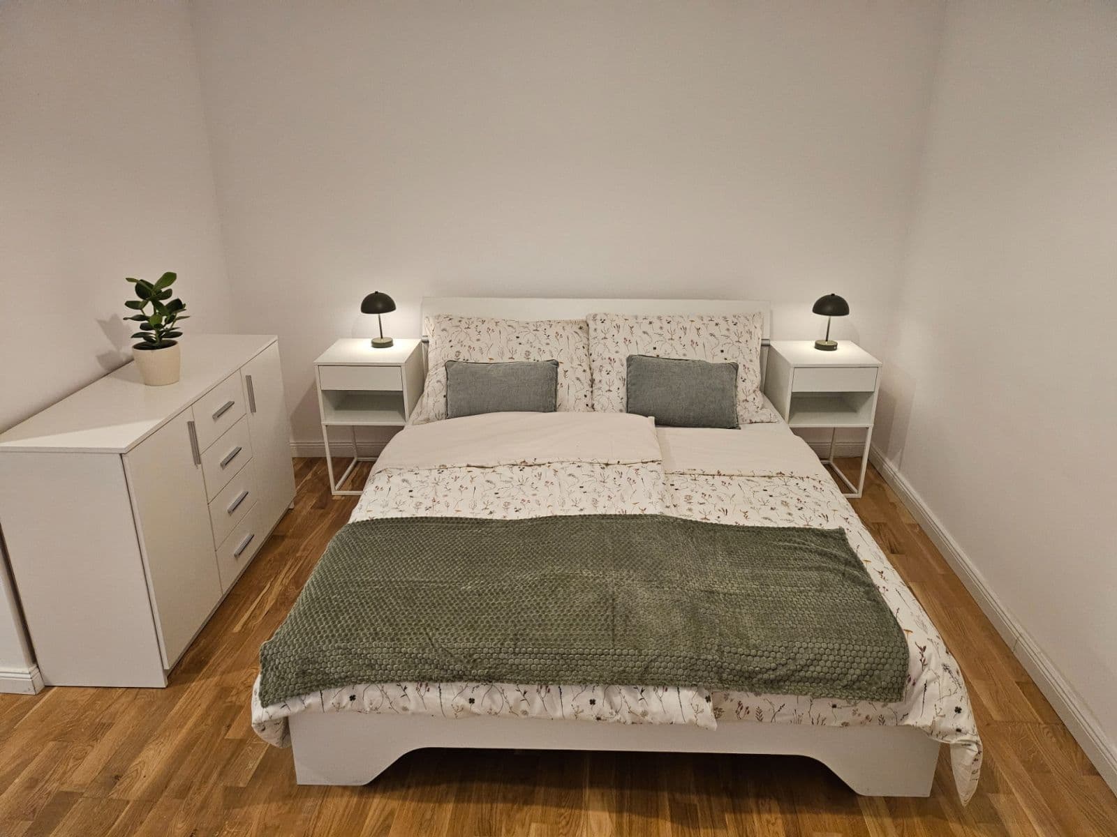 Pronájem bytu 1+kk 35 m², Petrská, Praha, Praha Pronájem bytu 1+kk 35 m², Petrská, Praha, Praha