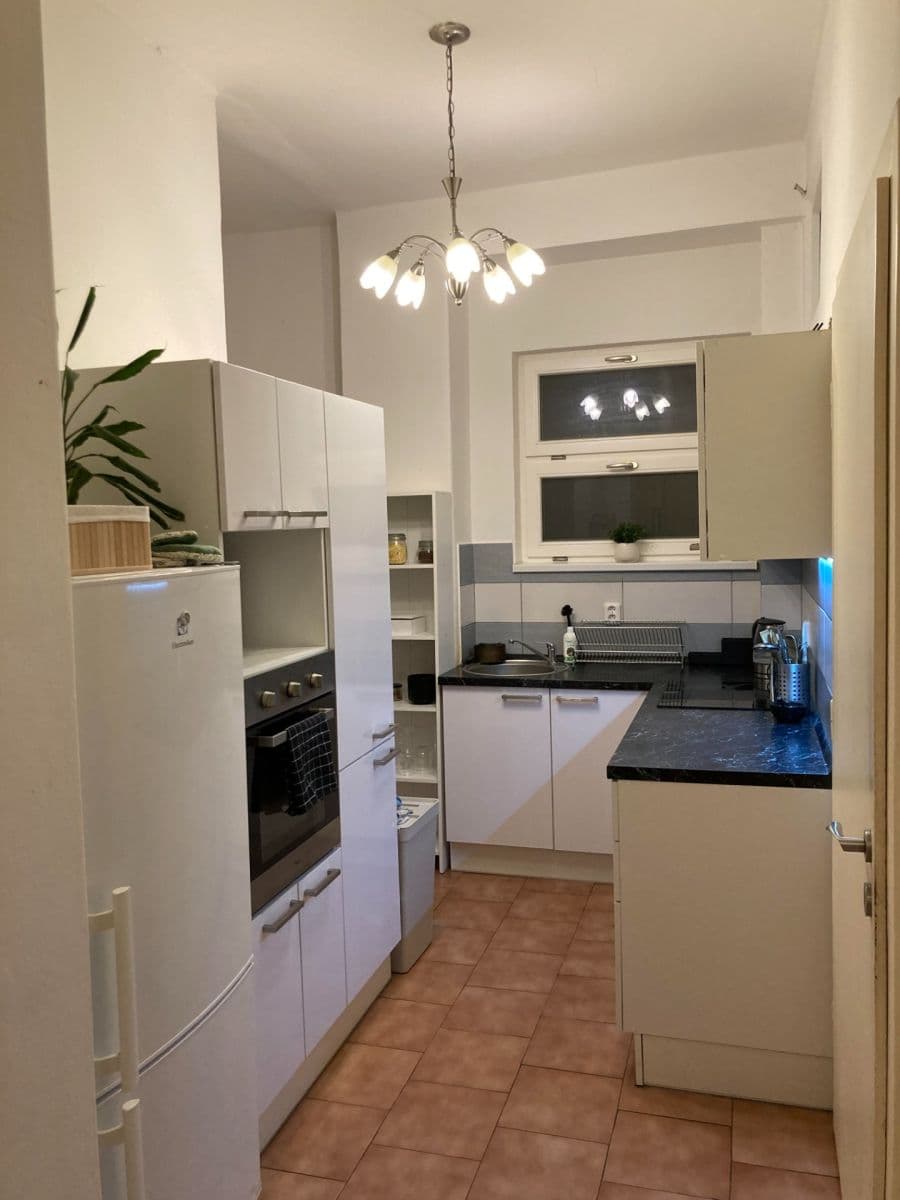 Pronájem bytu 2+1 70 m², Dolní náměstí, Olomouc, Olomoucký kraj Pronájem bytu 2+1 70 m², Dolní náměstí, Olomouc, Olomoucký kraj