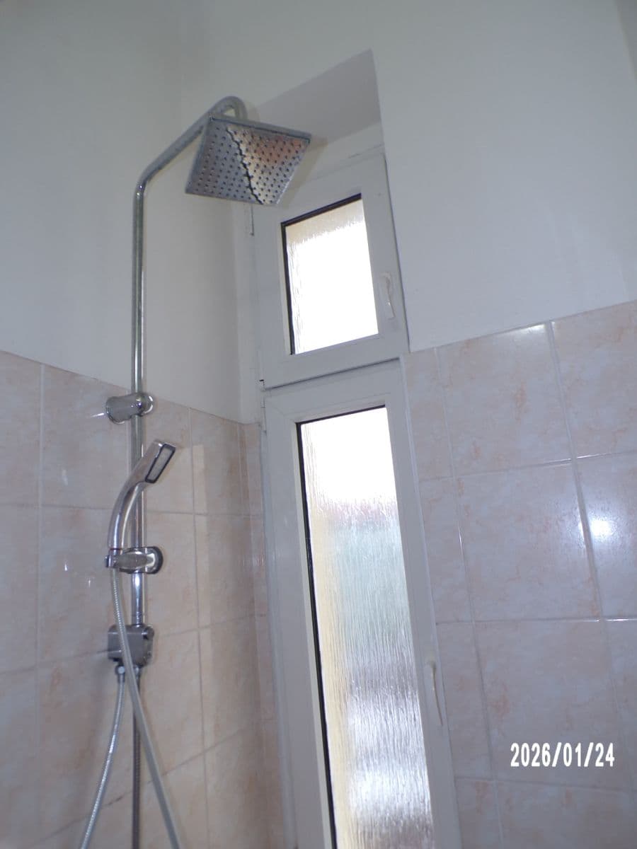 Pronájem bytu 1+1 40 m², Českomoravská, Praha, Praha Pronájem bytu 1+1 40 m², Českomoravská, Praha, Praha