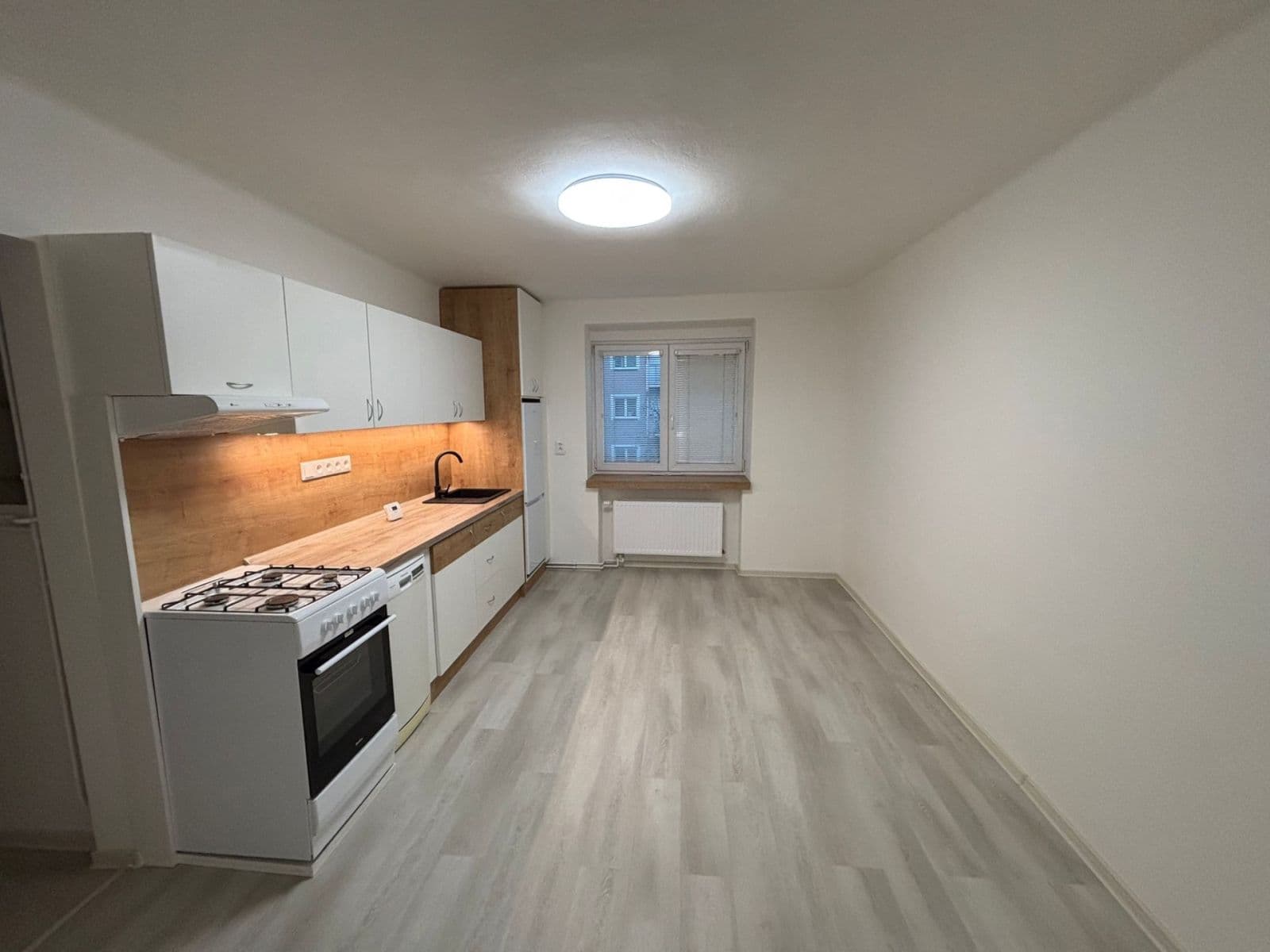 Pronájem bytu 1+1 36 m², Gurťjevova, Ostrava, Moravskoslezský kraj Pronájem bytu 1+1 36 m², Gurťjevova, Ostrava, Moravskoslezský kraj