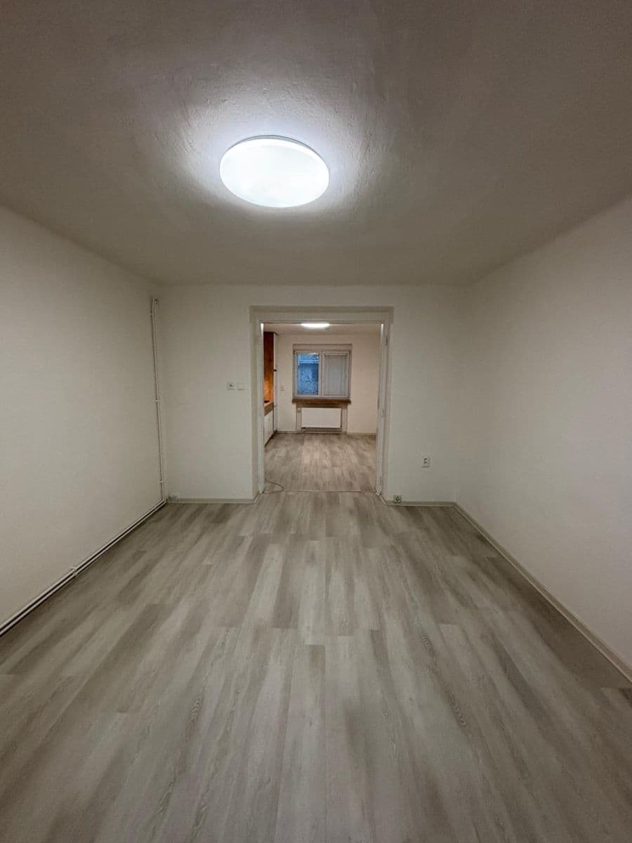 Pronájem bytu 1+1 36 m², Gurťjevova, Ostrava, Moravskoslezský kraj Pronájem bytu 1+1 36 m², Gurťjevova, Ostrava, Moravskoslezský kraj