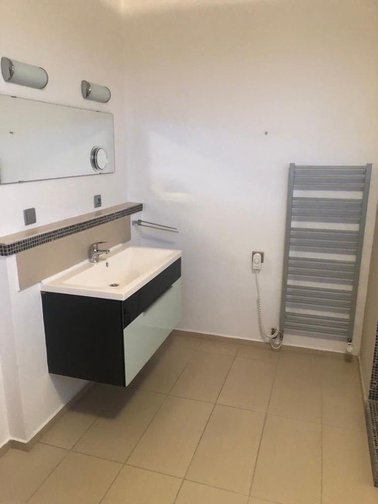 Pronájem domu 170 m², pozemek 980 m², Sluneční, Velké Přítočno, Středočeský kraj Pronájem domu 170 m², pozemek 980 m², Sluneční, Velké Přítočno, Středočeský kraj