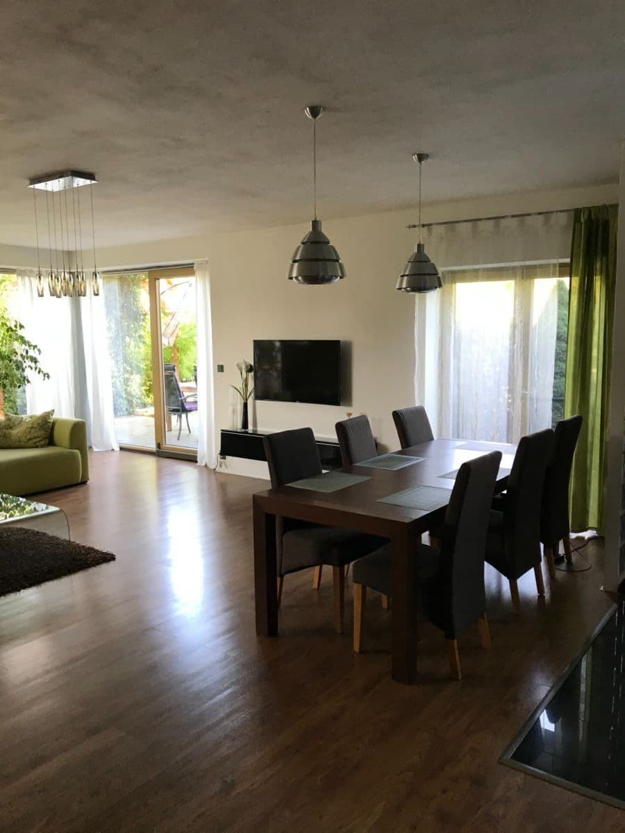 Pronájem domu 170 m², pozemek 980 m², Sluneční, Velké Přítočno, Středočeský kraj Pronájem domu 170 m², pozemek 980 m², Sluneční, Velké Přítočno, Středočeský kraj