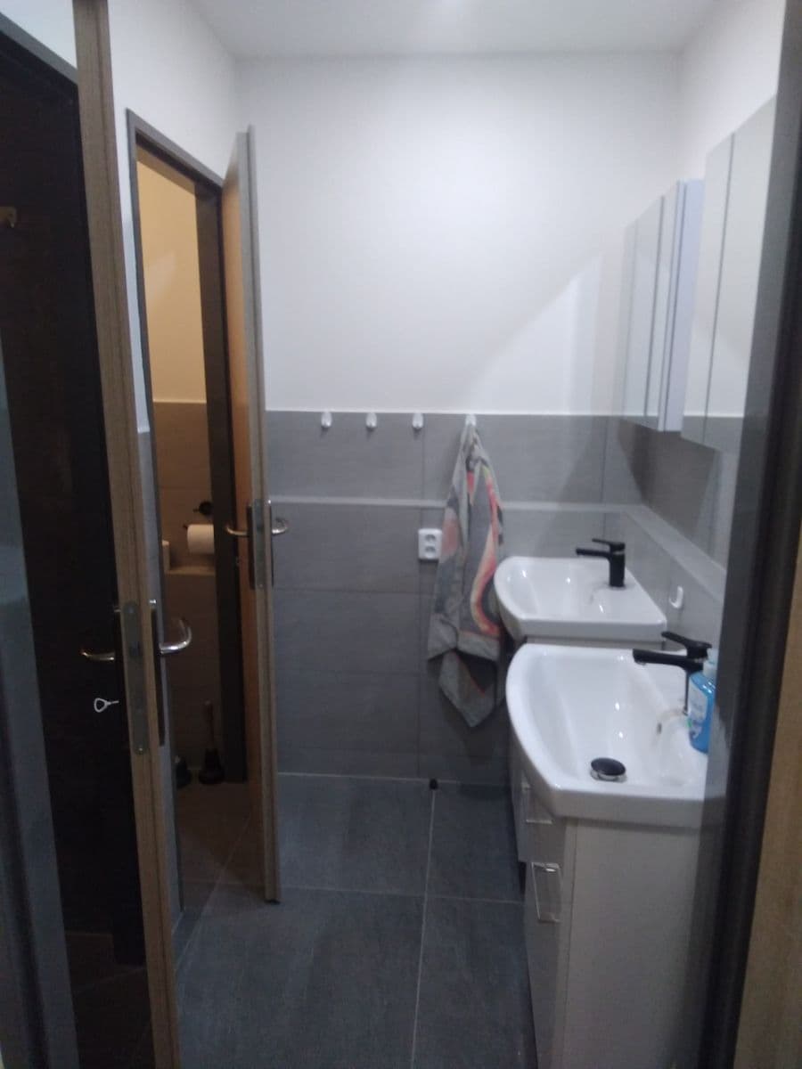 Pronájem bytu 3+1 65 m², Jablonecká, Praha, Praha Pronájem bytu 3+1 65 m², Jablonecká, Praha, Praha