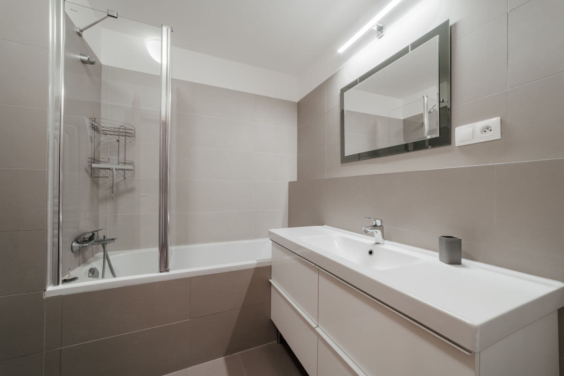 Pronájem bytu 2+kk 63 m², Škrábkových, Praha, Praha Pronájem bytu 2+kk 63 m², Škrábkových, Praha, Praha