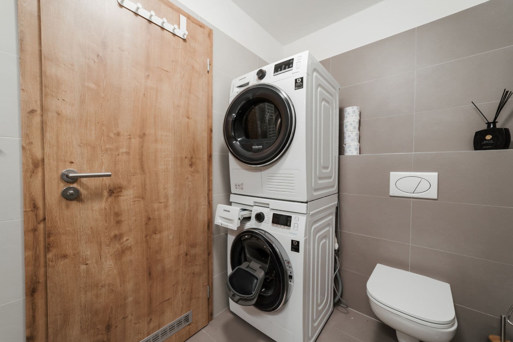 Pronájem bytu 2+kk 63 m², Škrábkových, Praha, Praha Pronájem bytu 2+kk 63 m², Škrábkových, Praha, Praha