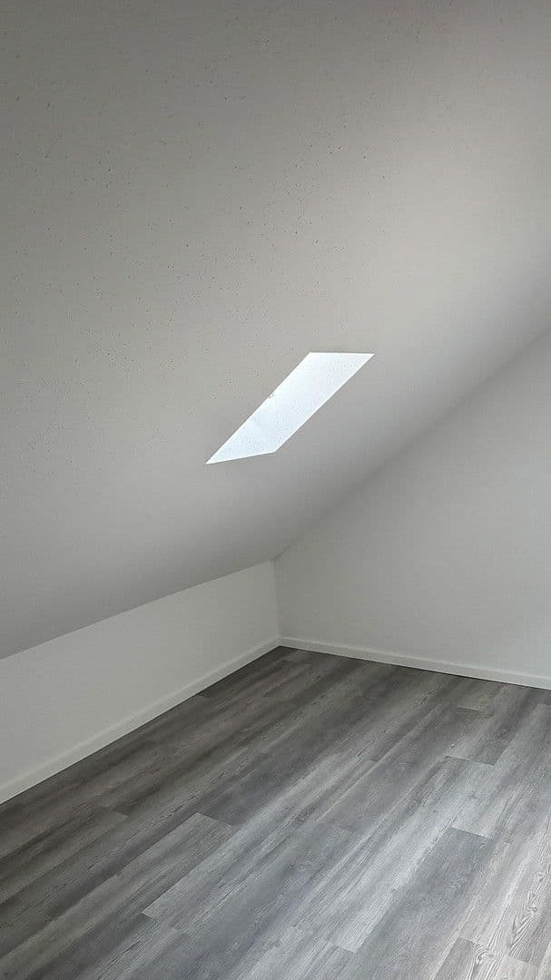 Pronájem bytu 4+1 90 m², Bochum, Severní Porýní-Vestfálsko Pronájem bytu 4+1 90 m², Bochum, Severní Porýní-Vestfálsko