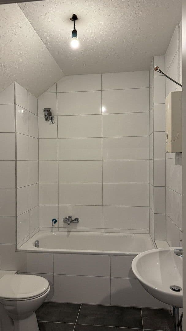 Pronájem bytu 4+1 90 m², Bochum, Severní Porýní-Vestfálsko Pronájem bytu 4+1 90 m², Bochum, Severní Porýní-Vestfálsko