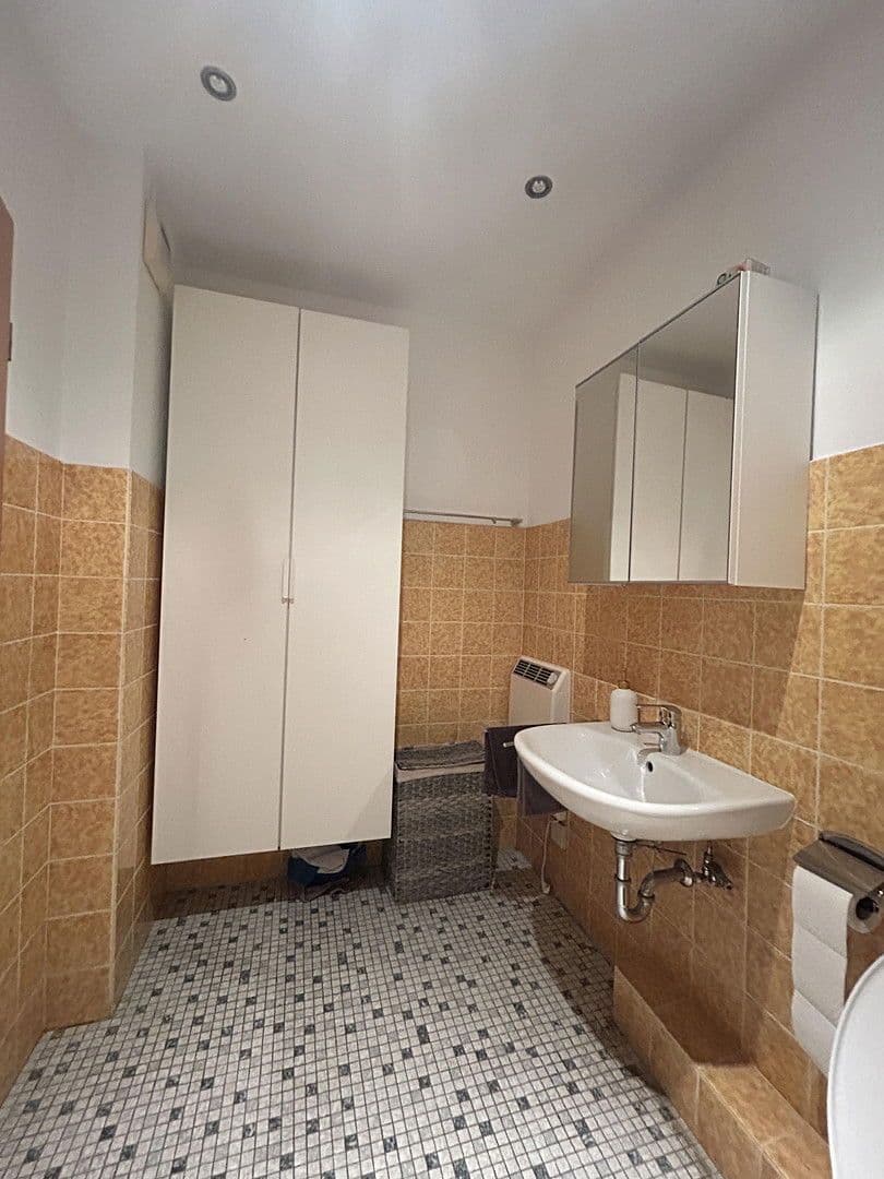 Pronájem bytu 3+1 80 m², Otto-Brenner-Straße 142, Bielefeld, Severní Porýní-Vestfálsko Pronájem bytu 3+1 80 m², Otto-Brenner-Straße 142, Bielefeld, Severní Porýní-Vestfálsko