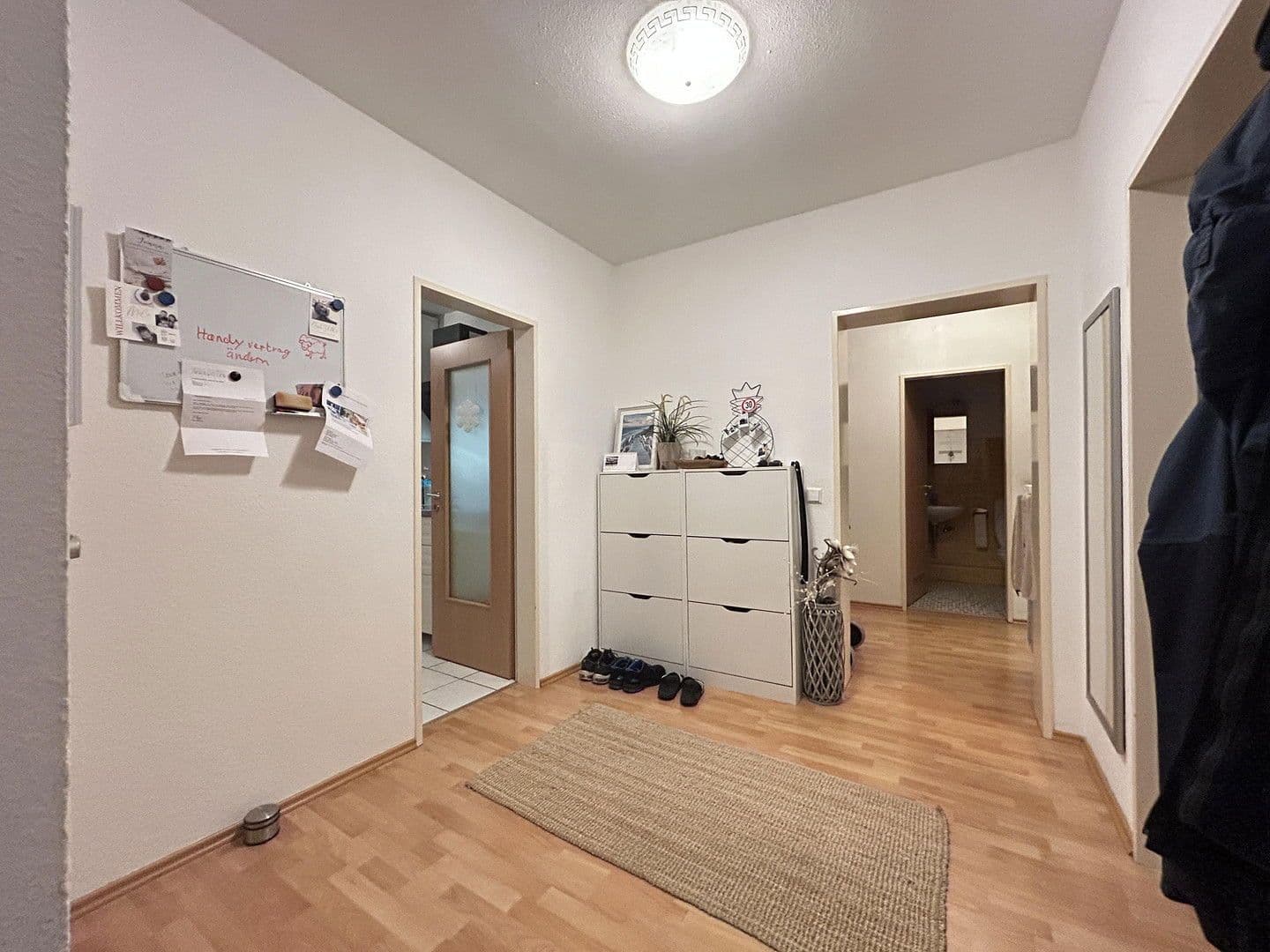 Pronájem bytu 3+1 80 m², Otto-Brenner-Straße 142, Bielefeld, Severní Porýní-Vestfálsko Pronájem bytu 3+1 80 m², Otto-Brenner-Straße 142, Bielefeld, Severní Porýní-Vestfálsko