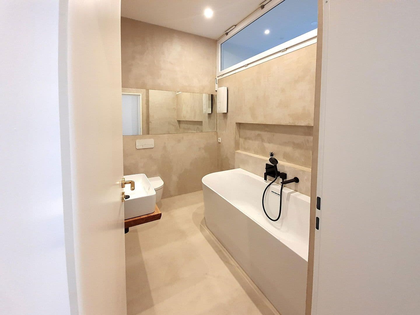 Pronájem bytu 4+1 102 m², Herderstraße 5, Berlin, Berlín Pronájem bytu 4+1 102 m², Herderstraße 5, Berlin, Berlín