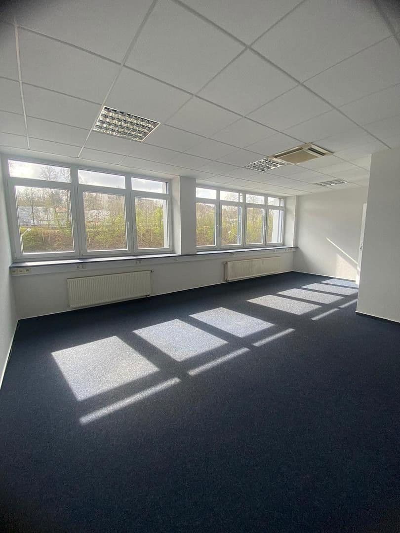 Pronájem kanceláře 160 m², Werner-von-Siemens-Straße 35, Georgsmarienhütte, Dolní Sasko Pronájem kanceláře 160 m², Werner-von-Siemens-Straße 35, Georgsmarienhütte, Dolní Sasko