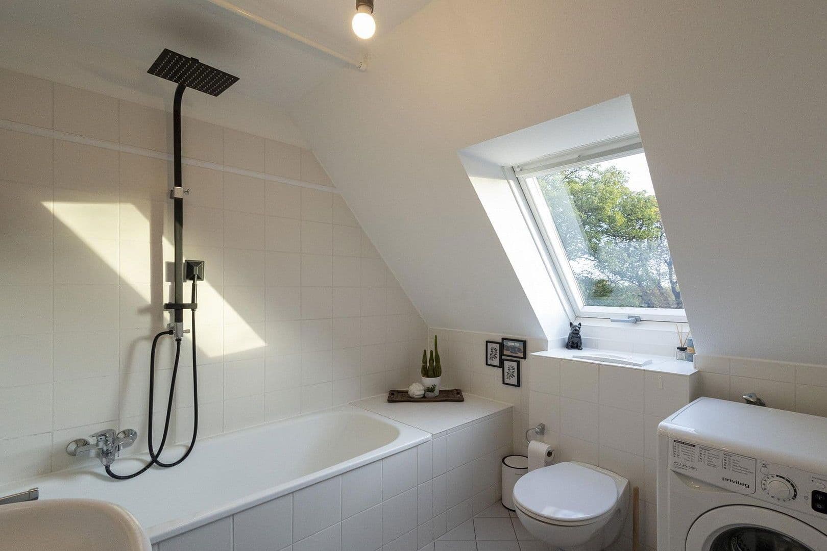 Prodej bytu 2+1 45 m², Krugstraße 9c, Hannover, Dolní Sasko Prodej bytu 2+1 45 m², Krugstraße 9c, Hannover, Dolní Sasko