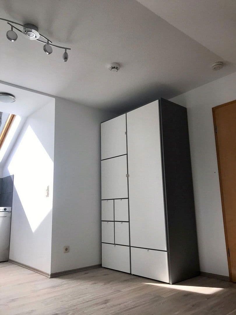 Pronájem bytu 1+1 20 m², Im Grundbirngarten 22, Kaiserslautern, Porýní-Falc Pronájem bytu 1+1 20 m², Im Grundbirngarten 22, Kaiserslautern, Porýní-Falc