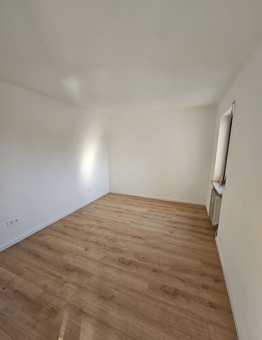 Pronájem bytu 2+1 51 m², Alte Bahnhofstr. 22, Neustadt an der Aisch, Bavorsko Pronájem bytu 2+1 51 m², Alte Bahnhofstr. 22, Neustadt an der Aisch, Bavorsko