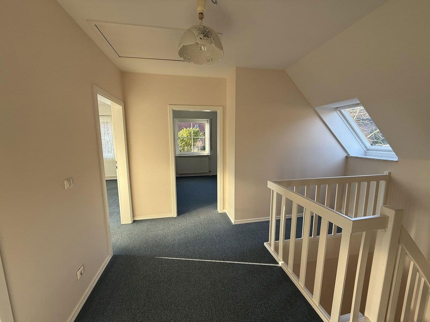 Prodej domu 130 m², pozemek 517 m², Eielkampsweg 27, Halstenbek, Šlesvicko-Holštýnsko Prodej domu 130 m², pozemek 517 m², Eielkampsweg 27, Halstenbek, Šlesvicko-Holštýnsko