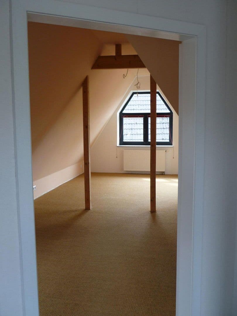 Pronájem domu 90 m², pozemek 190 m², Lehrte, Dolní Sasko Pronájem domu 90 m², pozemek 190 m², Lehrte, Dolní Sasko