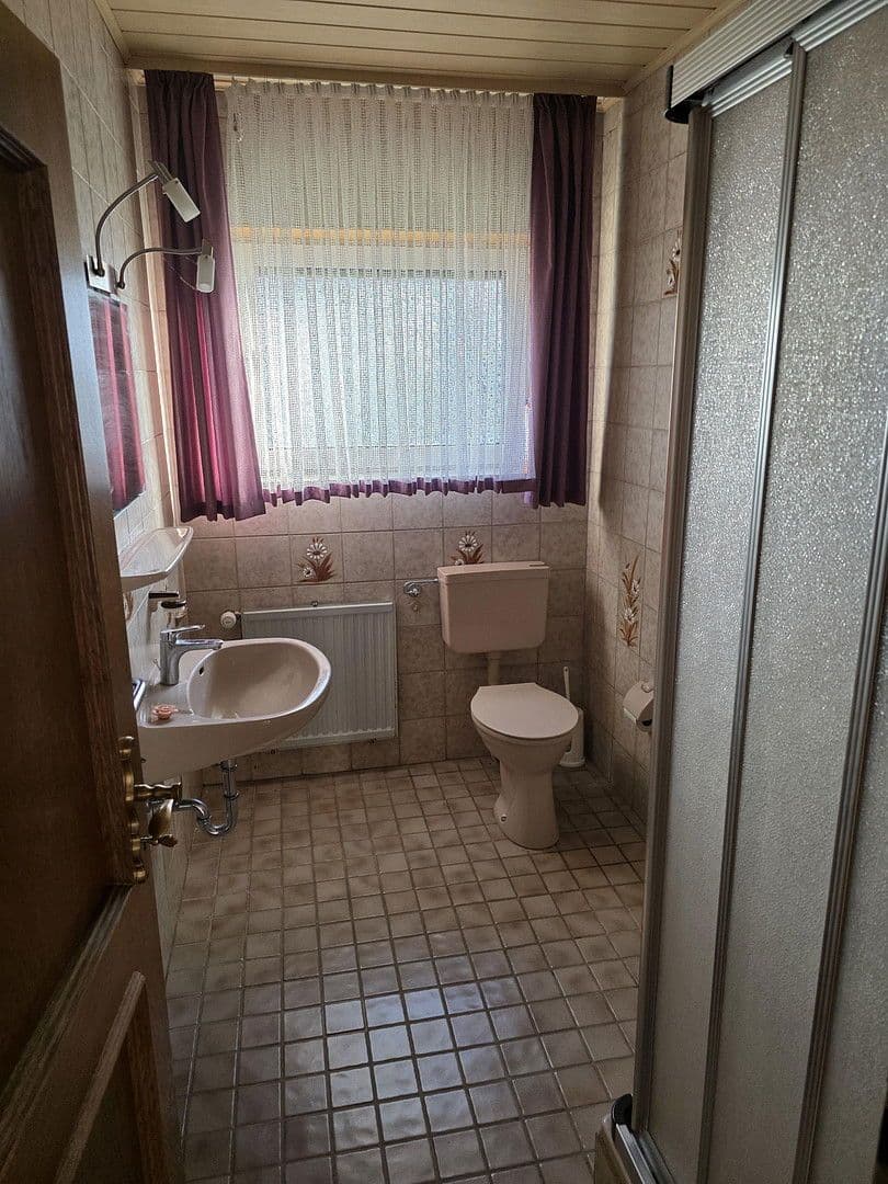 Prodej domu 203 m², pozemek 873 m², Büdingen, Hessen Prodej domu 203 m², pozemek 873 m², Büdingen, Hessen