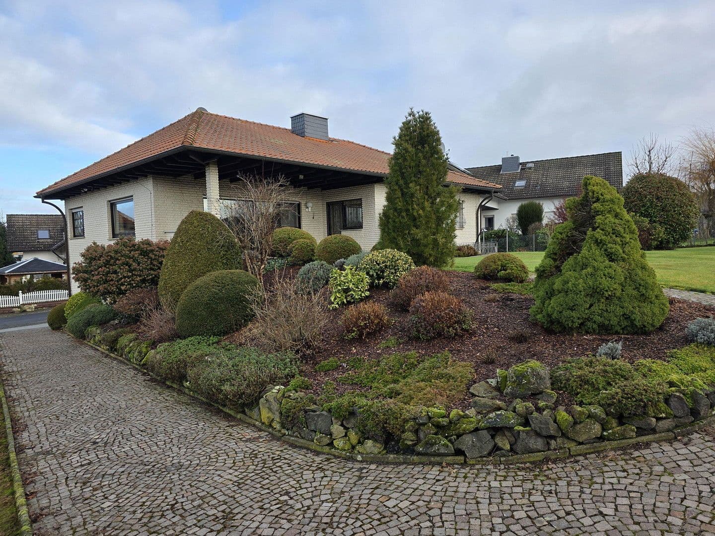 Prodej domu 203 m², pozemek 873 m², Büdingen, Hessen Prodej domu 203 m², pozemek 873 m², Büdingen, Hessen