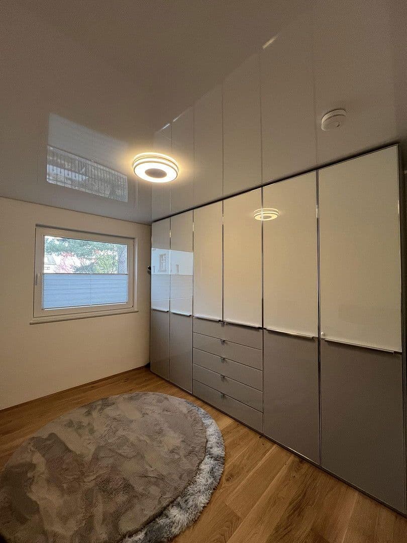 Prodej bytu 4+1 107 m², Rohrackerweg 20, Ettlingen, Bádensko-Württembersko Prodej bytu 4+1 107 m², Rohrackerweg 20, Ettlingen, Bádensko-Württembersko