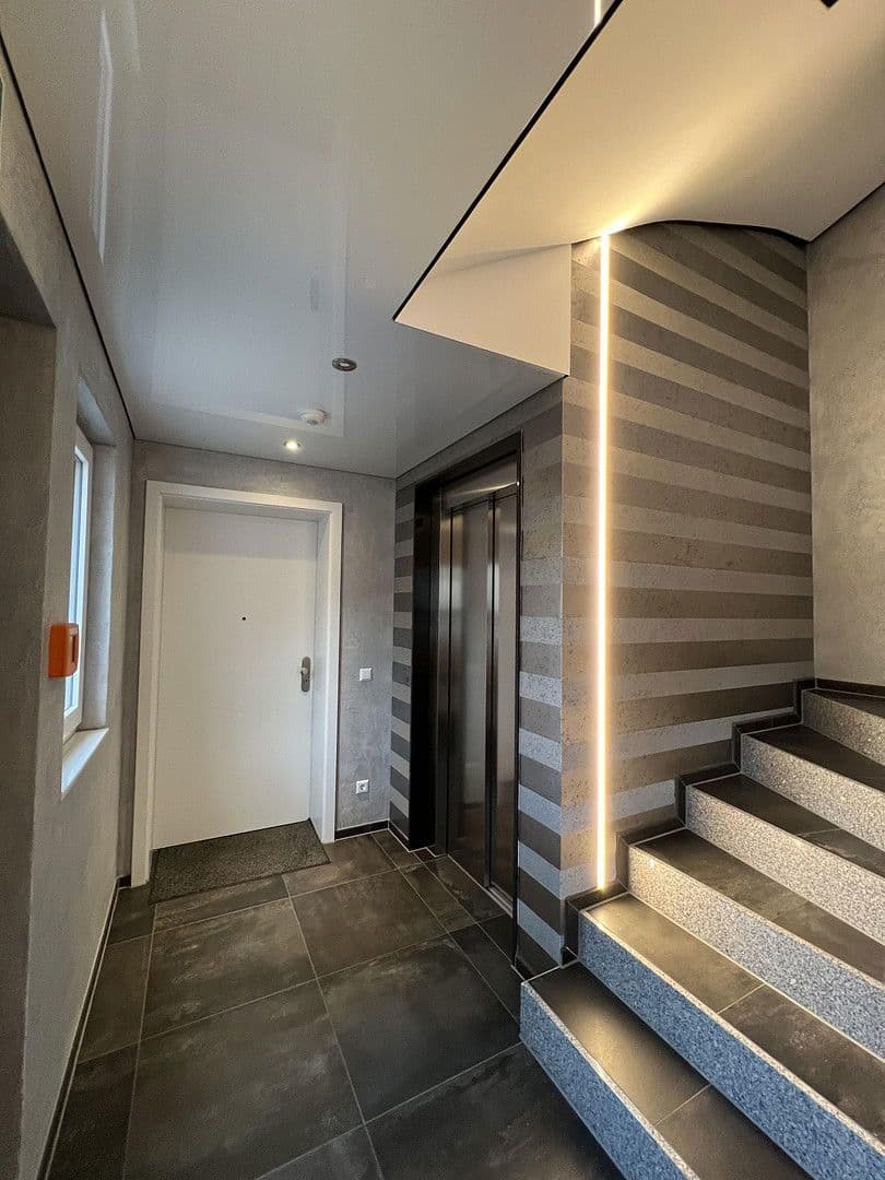 Prodej bytu 4+1 107 m², Rohrackerweg 20, Ettlingen, Bádensko-Württembersko Prodej bytu 4+1 107 m², Rohrackerweg 20, Ettlingen, Bádensko-Württembersko