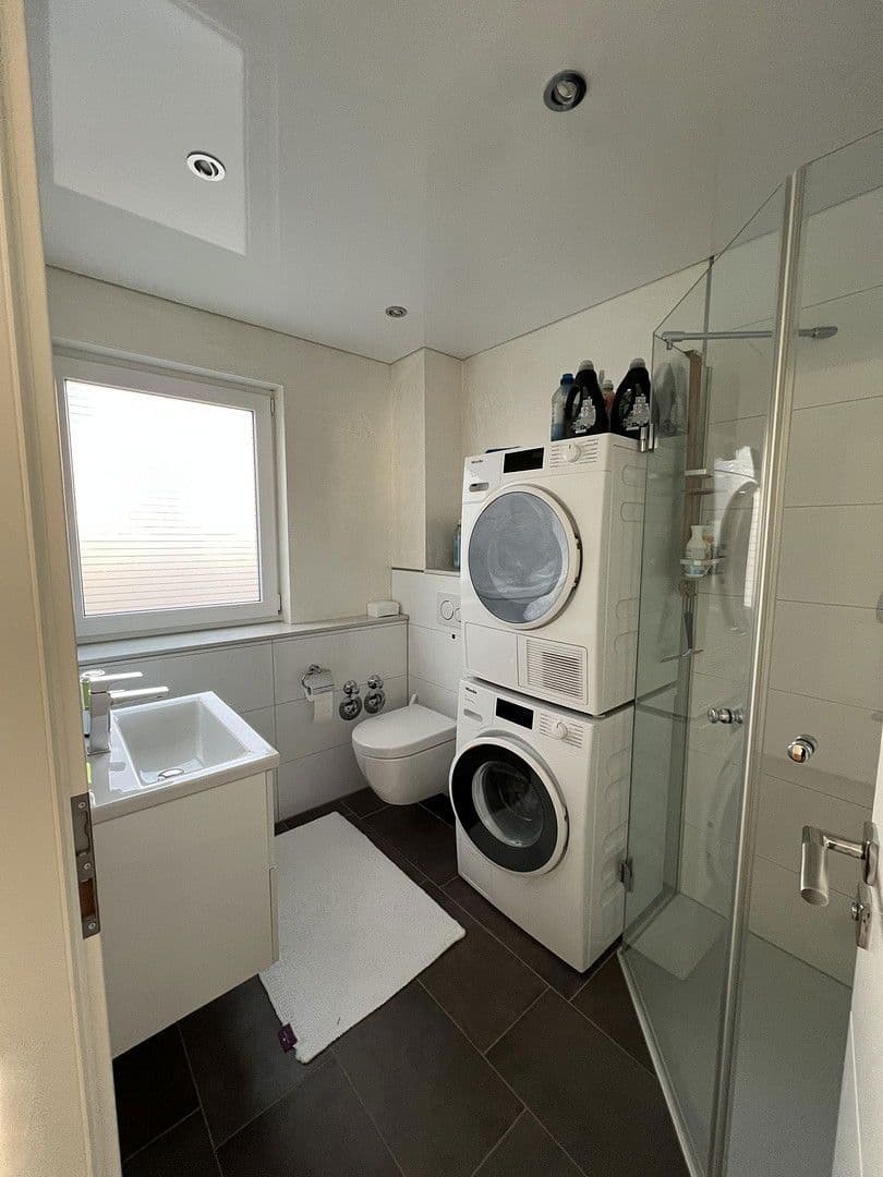 Prodej bytu 4+1 107 m², Rohrackerweg 20, Ettlingen, Bádensko-Württembersko Prodej bytu 4+1 107 m², Rohrackerweg 20, Ettlingen, Bádensko-Württembersko