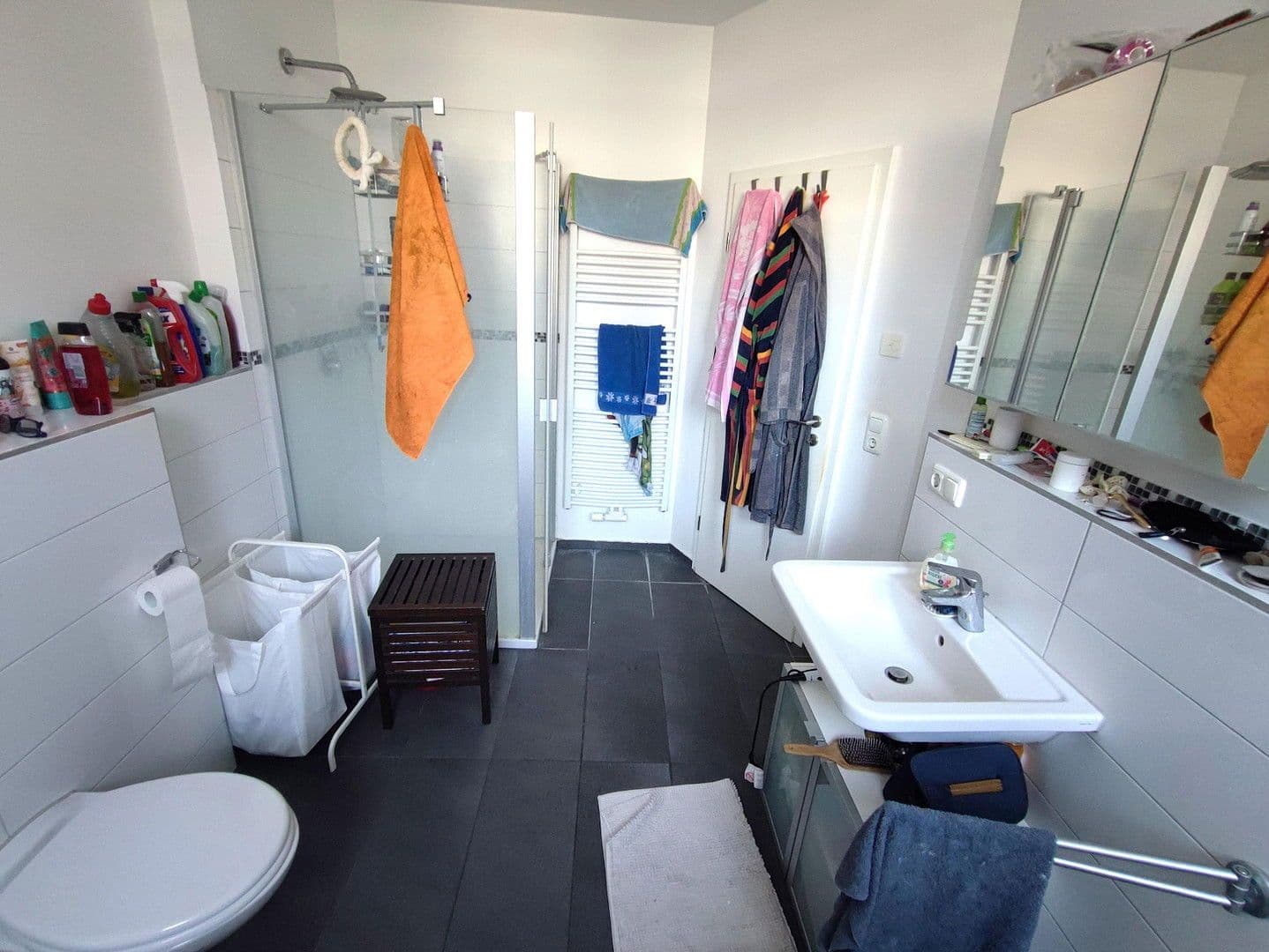 Prodej domu 130 m², pozemek 170 m², Nürnberger Straße, Zirndorf, Bavorsko Prodej domu 130 m², pozemek 170 m², Nürnberger Straße, Zirndorf, Bavorsko