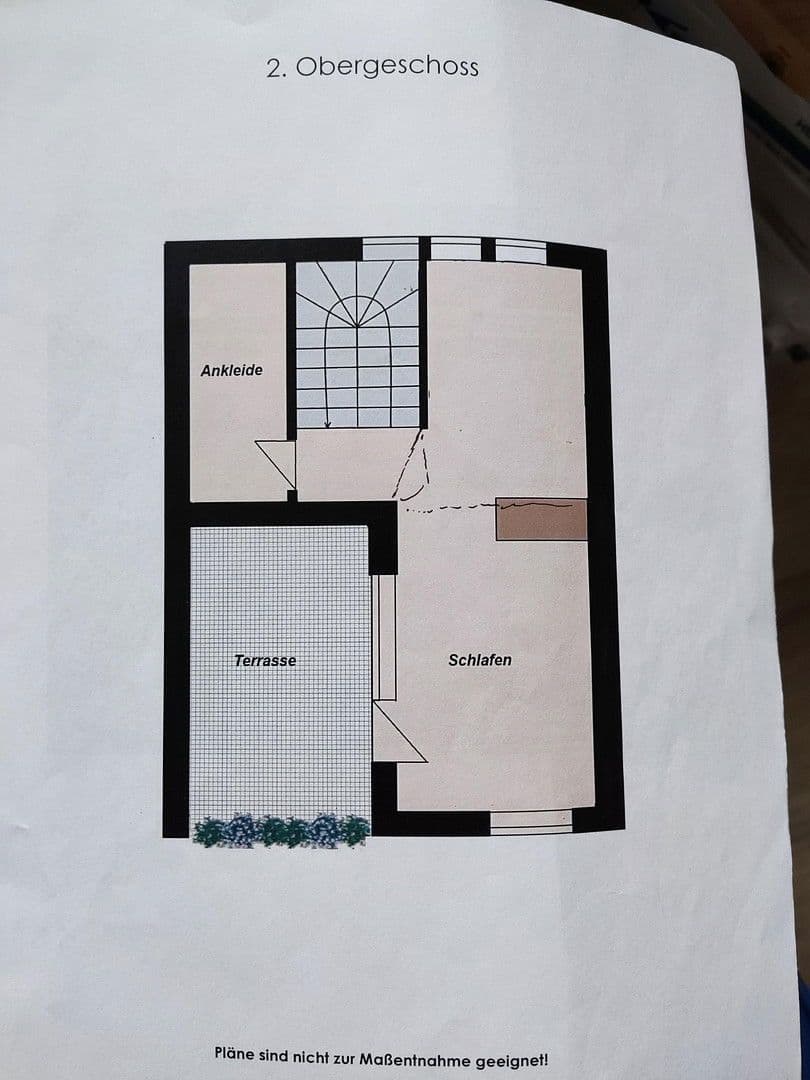 Prodej domu 130 m², pozemek 170 m², Nürnberger Straße, Zirndorf, Bavorsko Prodej domu 130 m², pozemek 170 m², Nürnberger Straße, Zirndorf, Bavorsko
