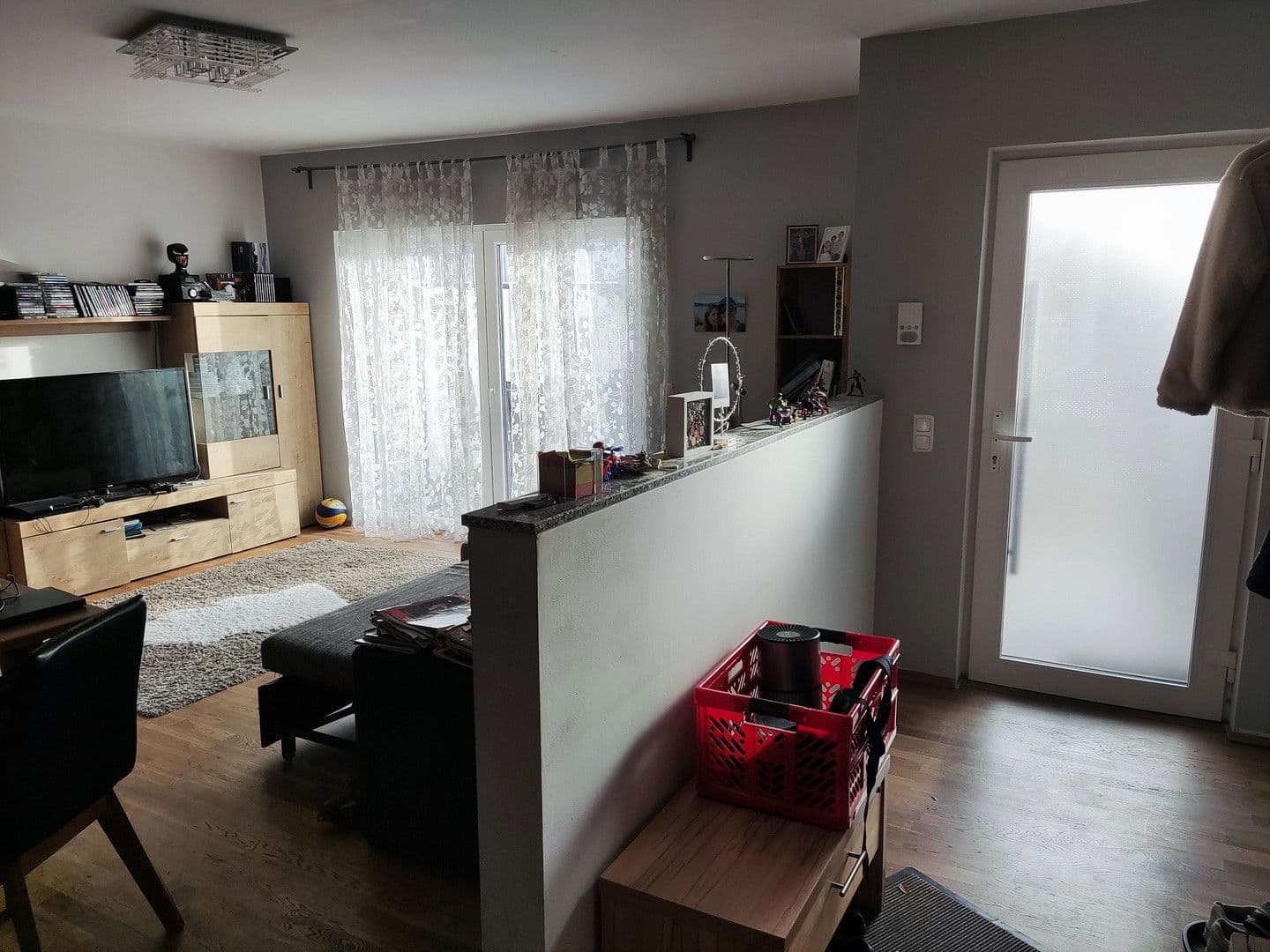 Prodej domu 130 m², pozemek 170 m², Nürnberger Straße, Zirndorf, Bavorsko Prodej domu 130 m², pozemek 170 m², Nürnberger Straße, Zirndorf, Bavorsko