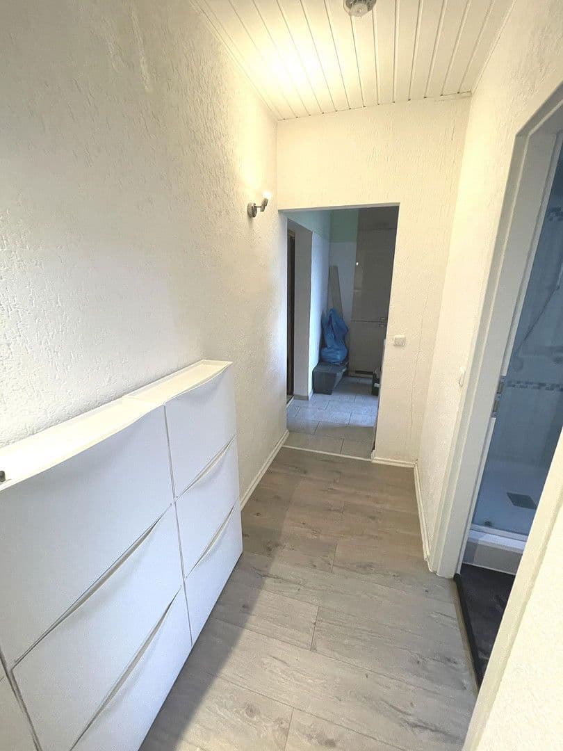 Pronájem bytu 3+1 80 m², Schleswiegerstr. 72, Wuppertal, Severní Porýní-Vestfálsko Pronájem bytu 3+1 80 m², Schleswiegerstr. 72, Wuppertal, Severní Porýní-Vestfálsko