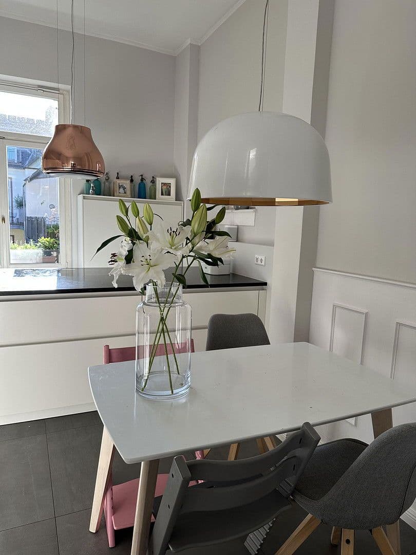 Pronájem bytu 4+1 160 m², Frankfurt, Hessen Pronájem bytu 4+1 160 m², Frankfurt, Hessen