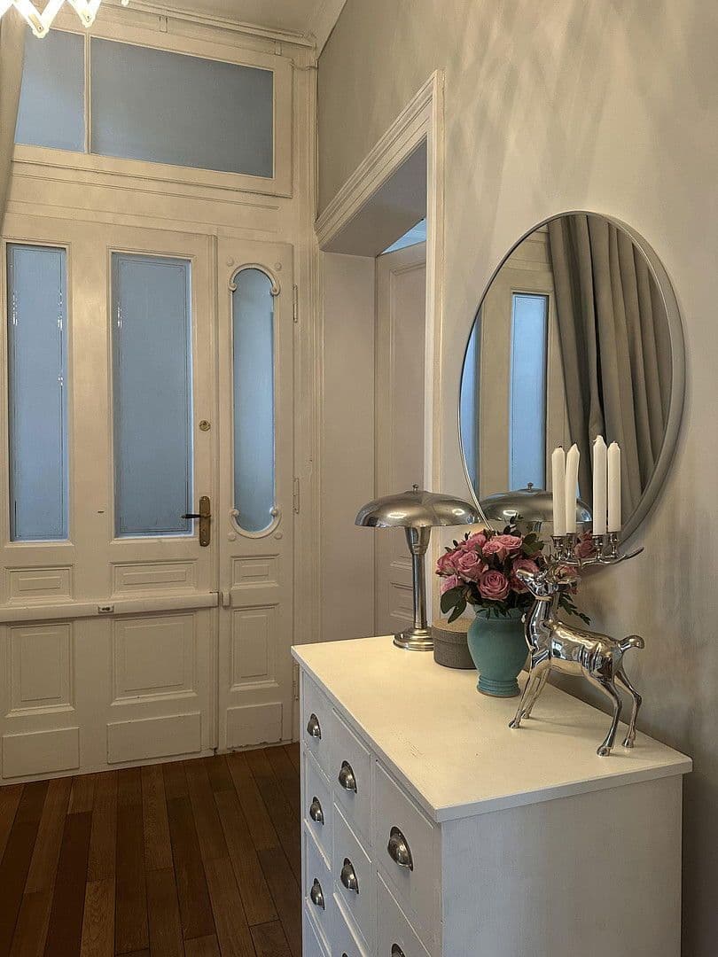 Pronájem bytu 4+1 160 m², Frankfurt, Hessen Pronájem bytu 4+1 160 m², Frankfurt, Hessen